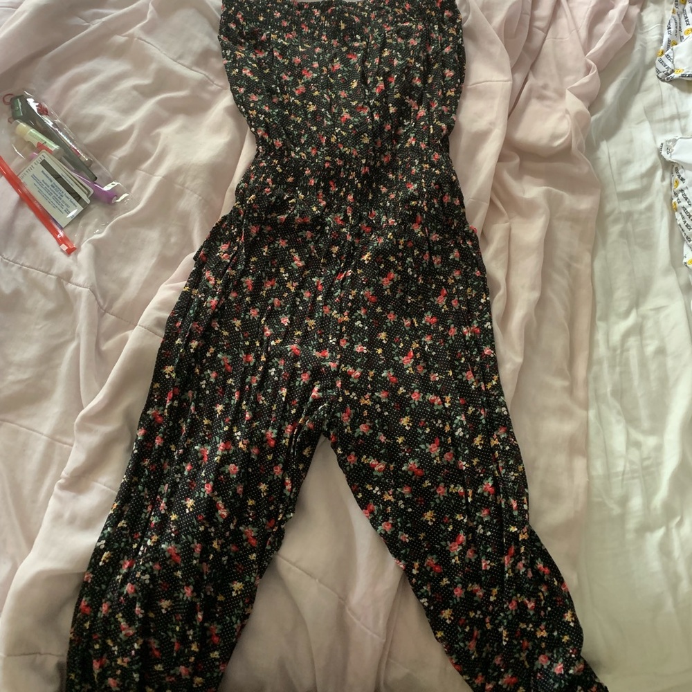Floral black jumper